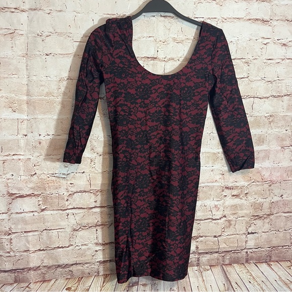 Forever21 quarter large body con black floral plunge mini dress size small - Picture 4 of 7